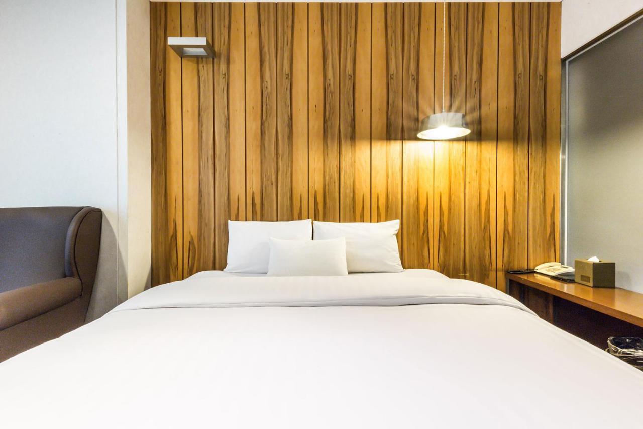 Yeongdeungpo Lifestyle F Hotel Seoul Room photo