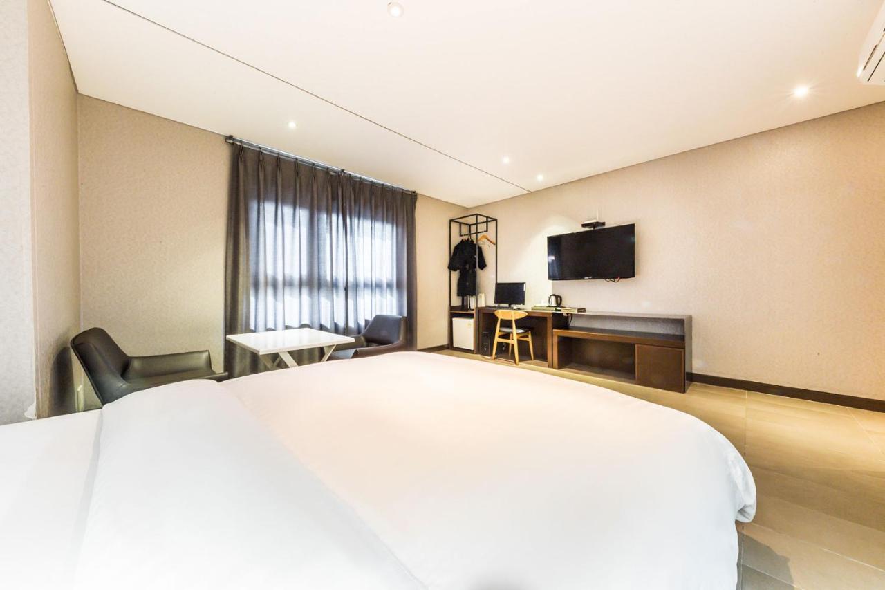 Yeongdeungpo Lifestyle F Hotel Seoul Room photo
