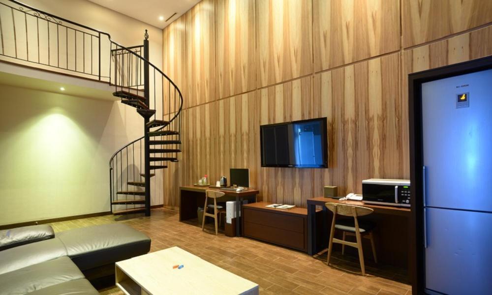Yeongdeungpo Lifestyle F Hotel Seoul Exterior photo