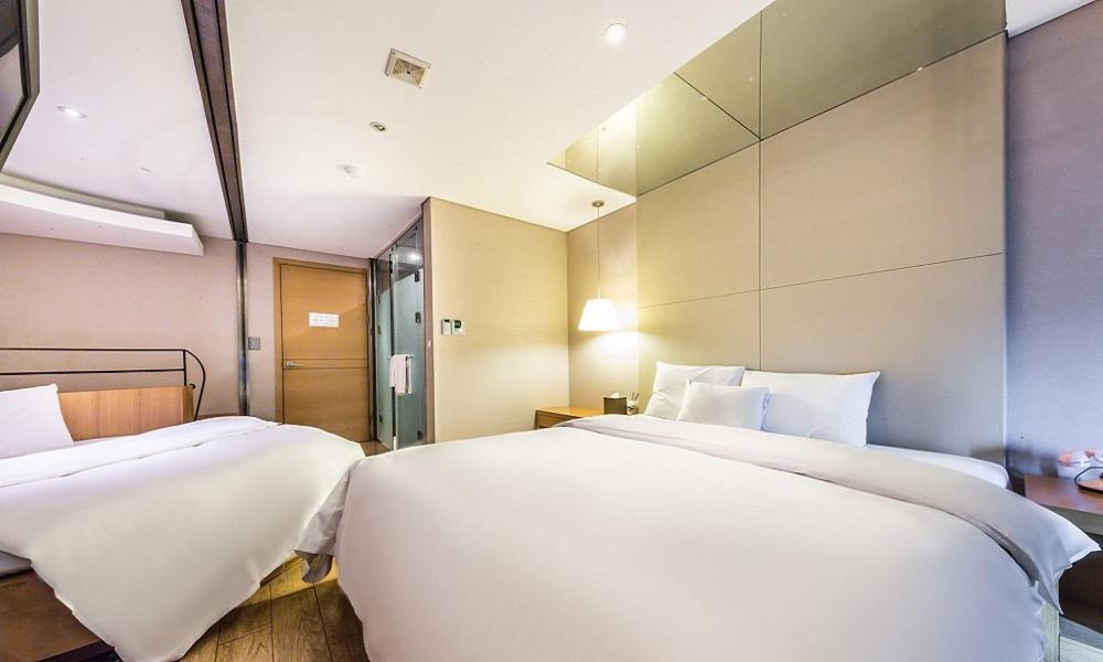Yeongdeungpo Lifestyle F Hotel Seoul Exterior photo