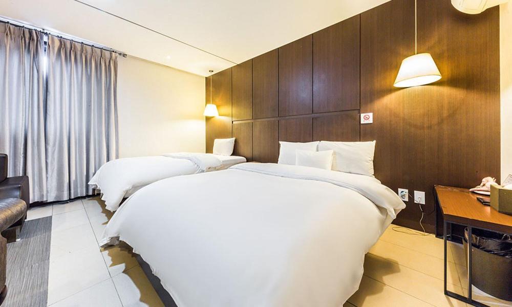 Yeongdeungpo Lifestyle F Hotel Seoul Exterior photo