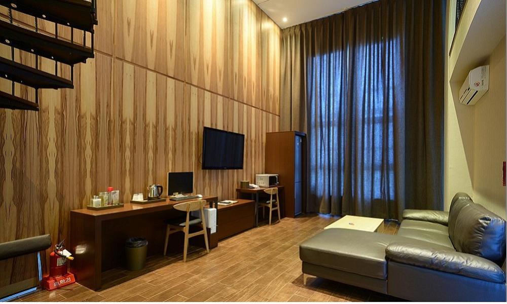 Yeongdeungpo Lifestyle F Hotel Seoul Exterior photo